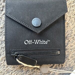 Off-White Black Chain Wallet Bag with Front Zip NWT
